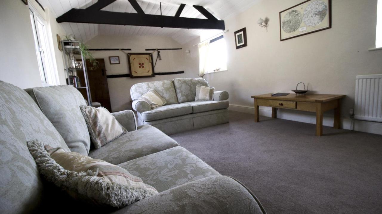 The White Lion At Wicken Bed & Breakfast มิลตันคีนส์ ภายนอก รูปภาพ
