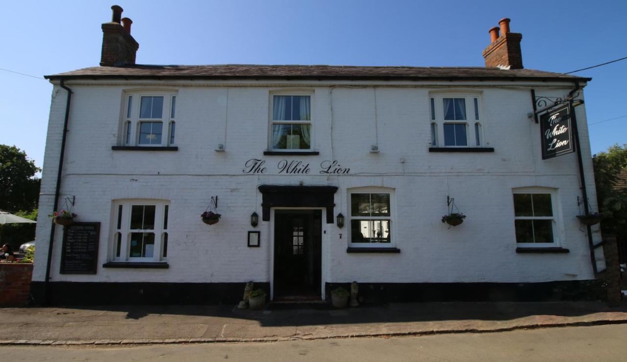 The White Lion At Wicken Bed & Breakfast มิลตันคีนส์ ภายนอก รูปภาพ